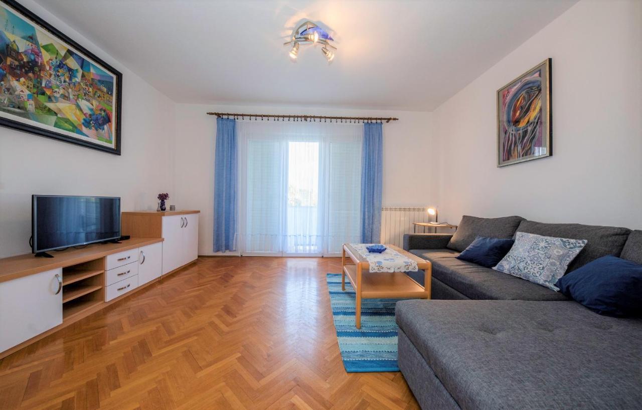 Apartments Anica Kampor المظهر الخارجي الصورة