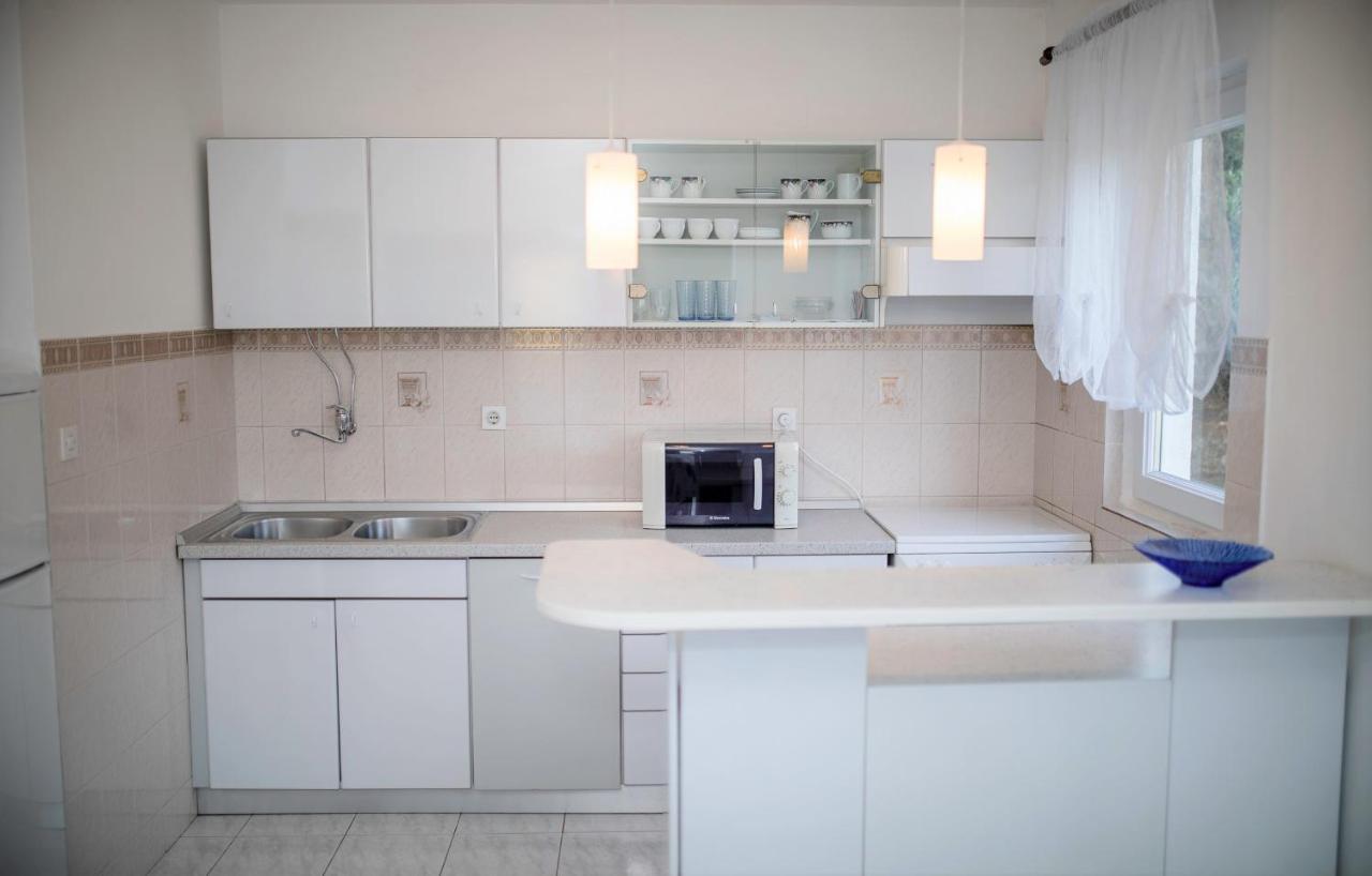 Apartments Anica Kampor المظهر الخارجي الصورة