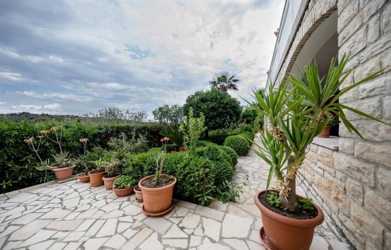 Apartments Anica Kampor المظهر الخارجي الصورة