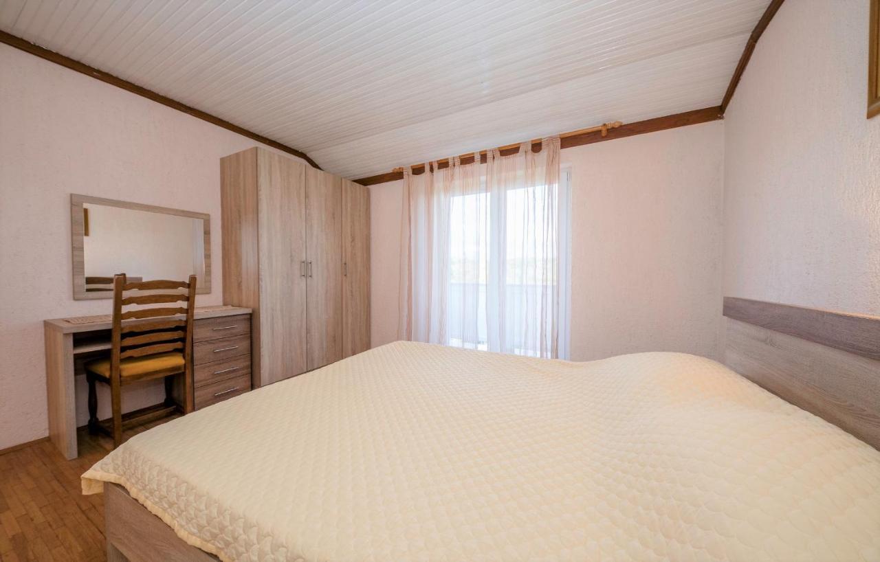 Apartments Anica Kampor المظهر الخارجي الصورة
