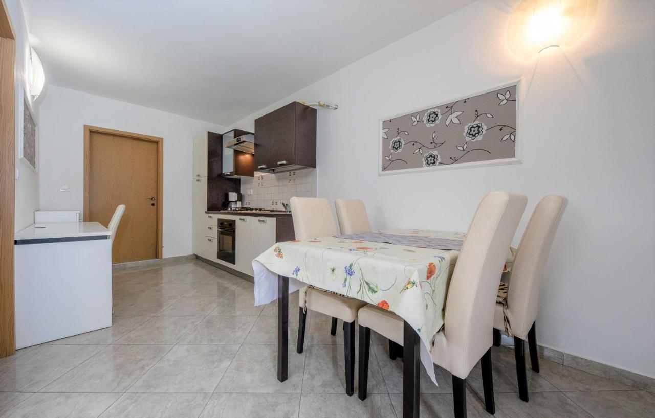 Apartments Anica Kampor المظهر الخارجي الصورة
