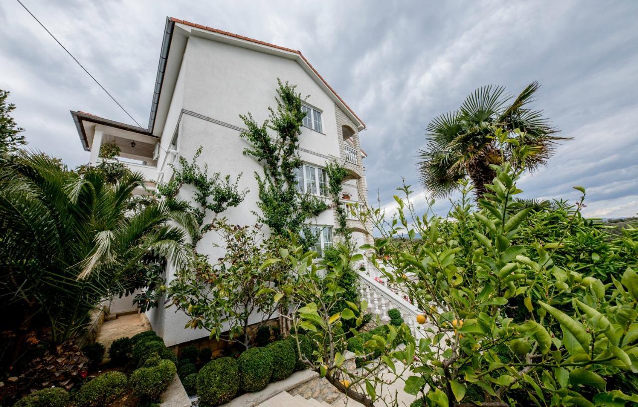 Apartments Anica Kampor المظهر الخارجي الصورة